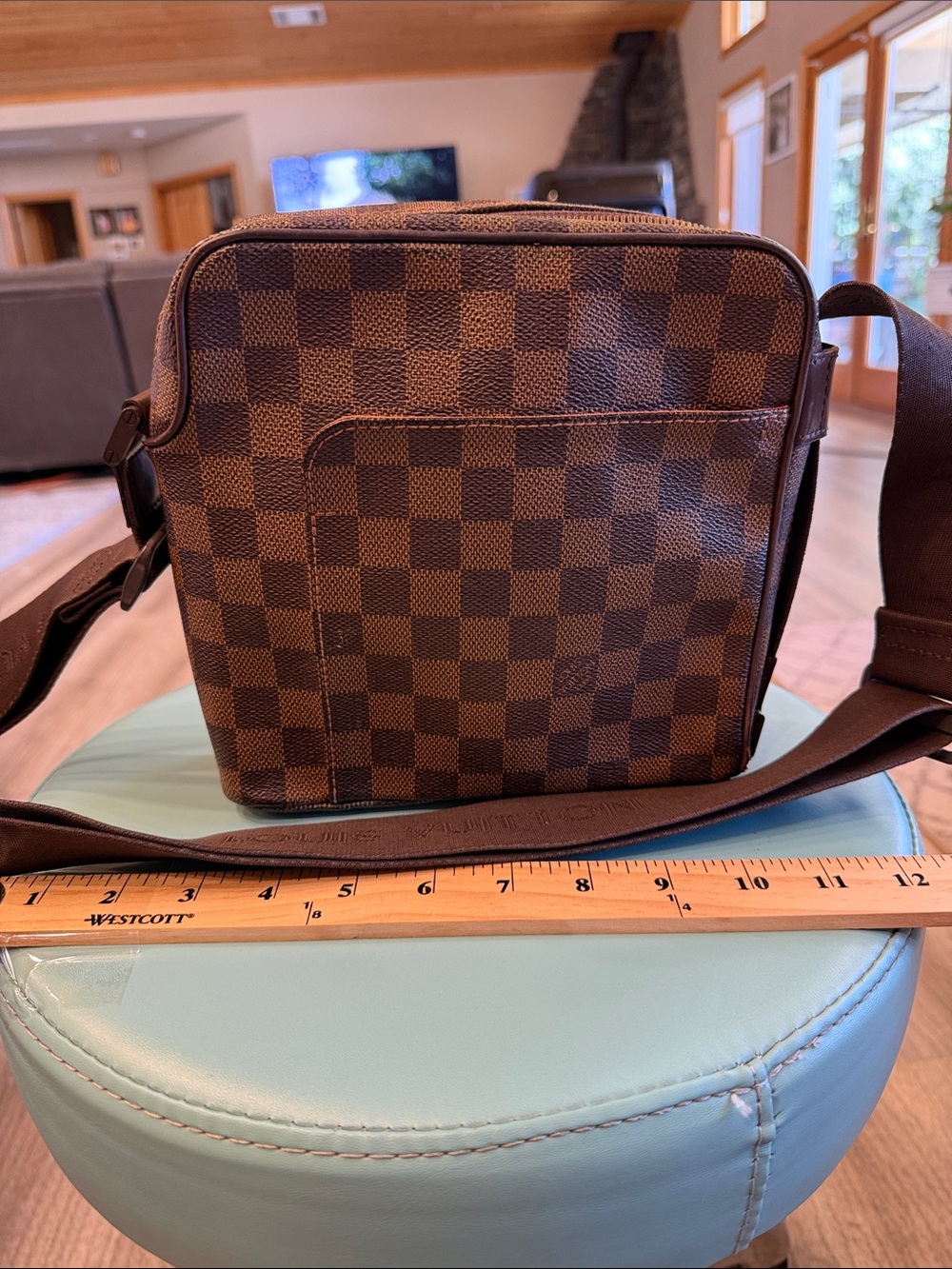 Louis Vuitton Olav messenger  Men's Crossbody Bag in Damier Ebene canvas